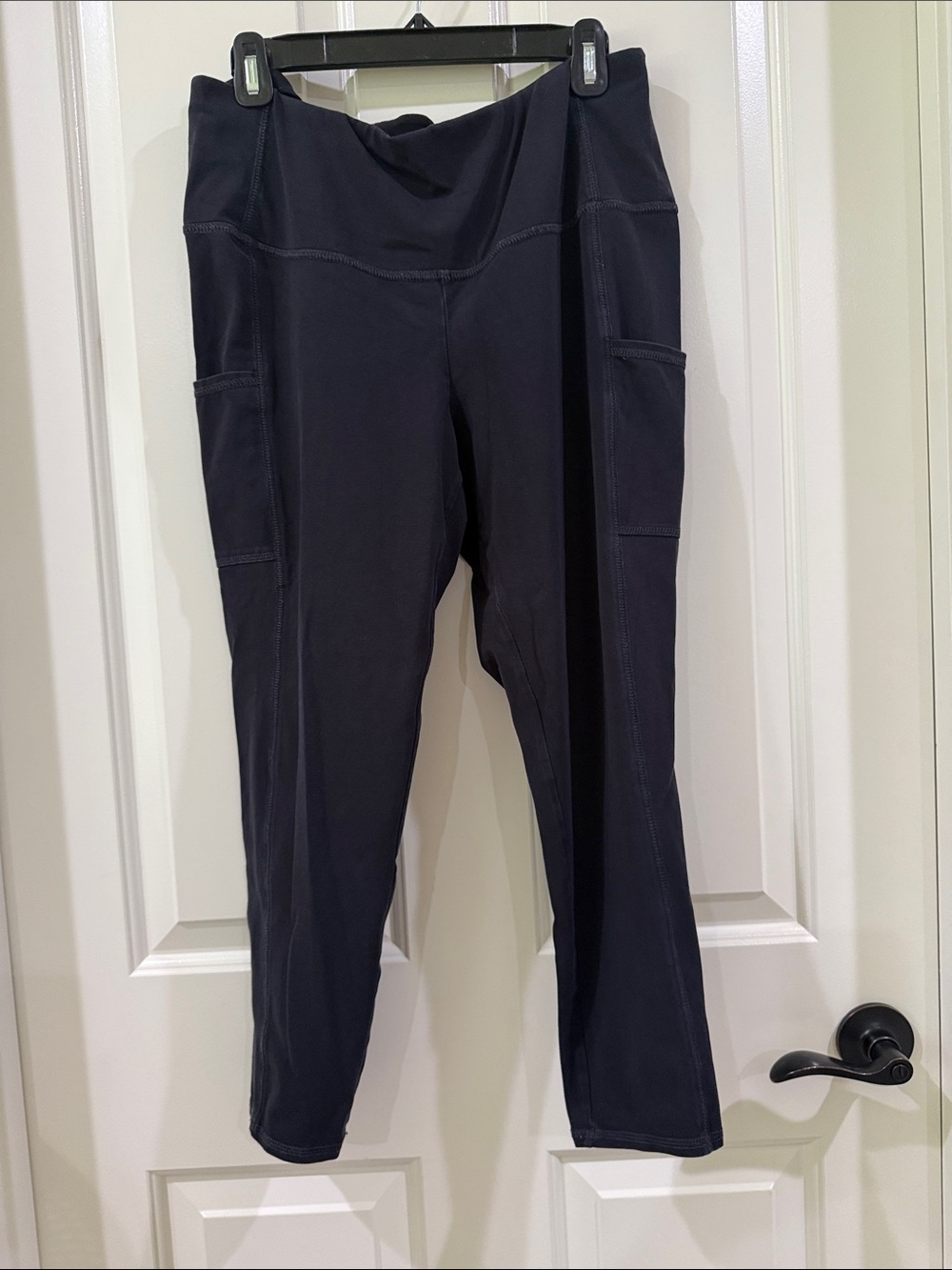 Chicos Zenergy Women's Black Pocket Leggings